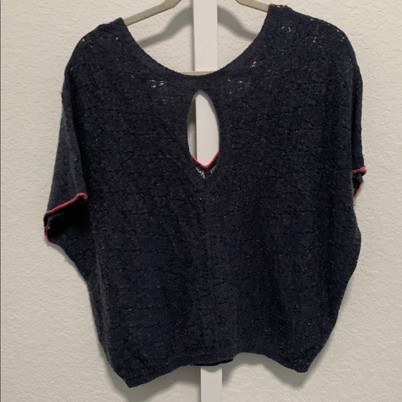 Free People Gray V Neck Embroidered Dolman Short Sleeve Sweater Size Small - Picture 5 of 7